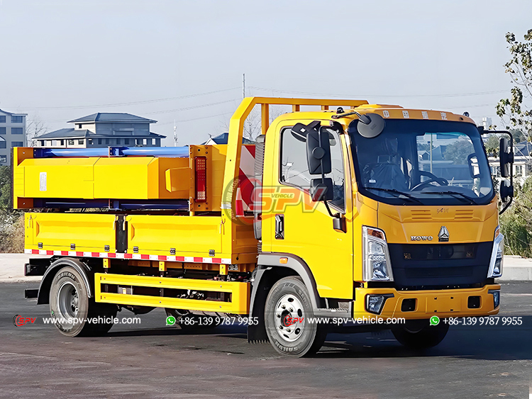 Howo Traffic Attenuators Vehicle - Front Right Side
